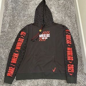 Riot Limited Edition League of Legends Worlds Hoodie Verizon 2021